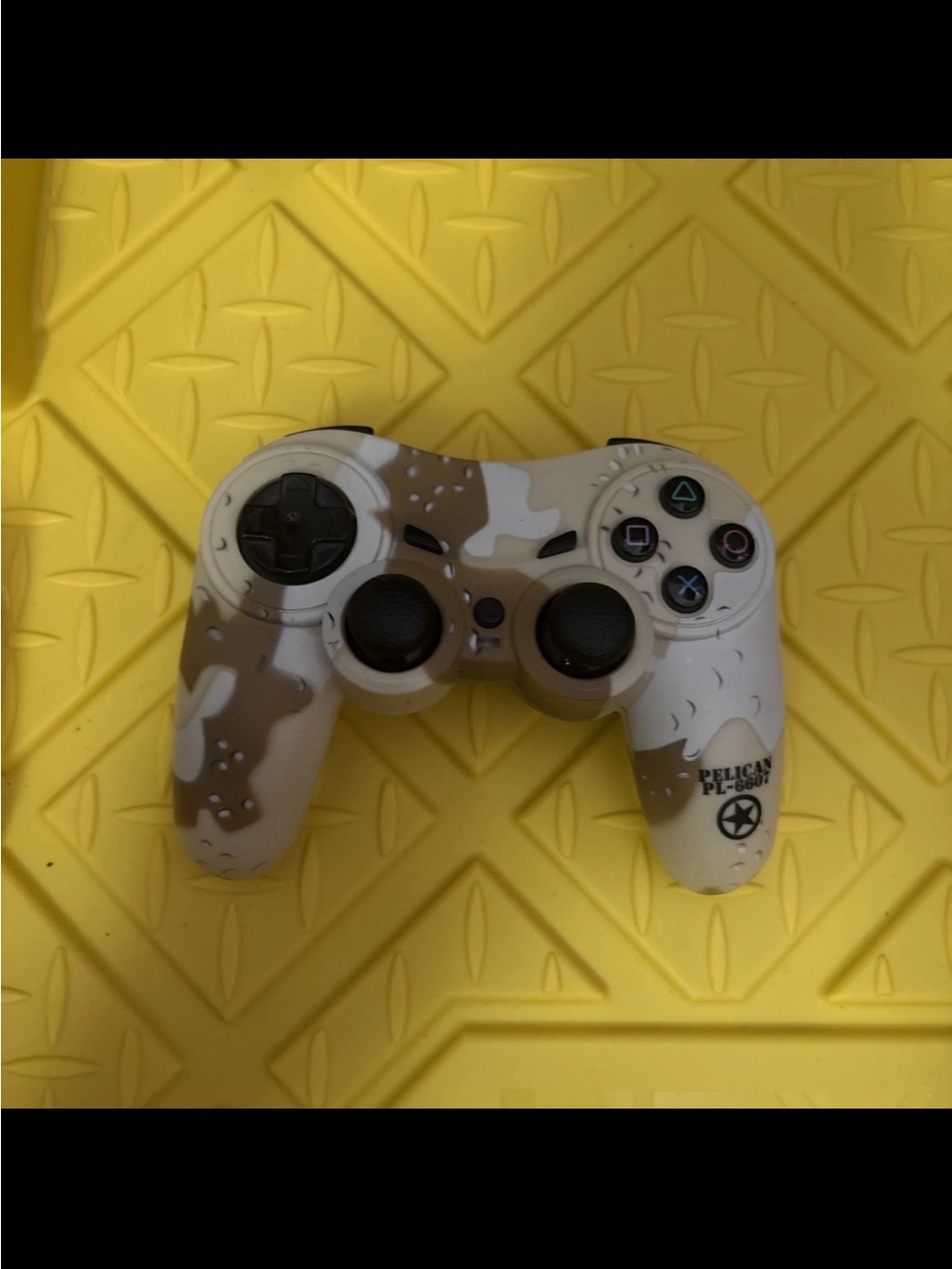 PS2 Pelican Predator PL-6607 Camo Wireless Controller - Power Tested NO DONGLE
